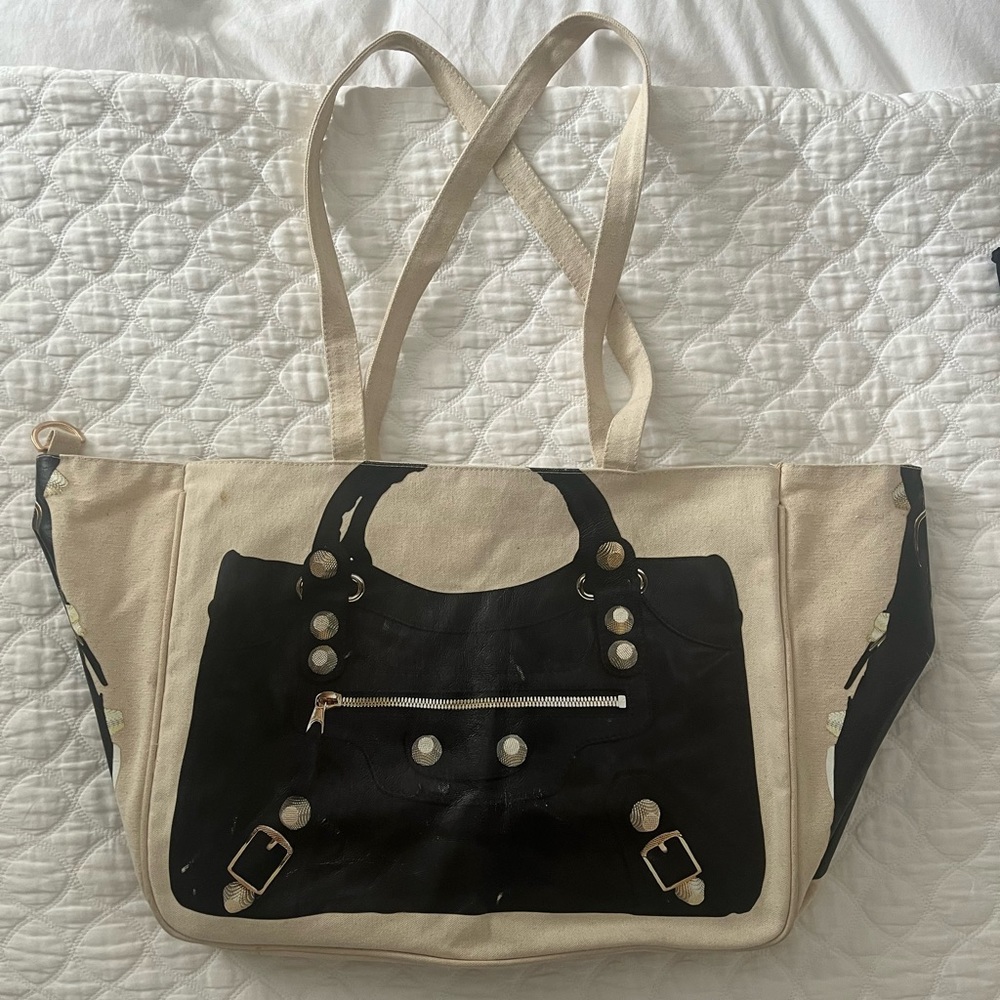 Thursday Friday weekender bag with Balenciaga print